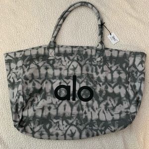 Alo Yoga Tote Bag